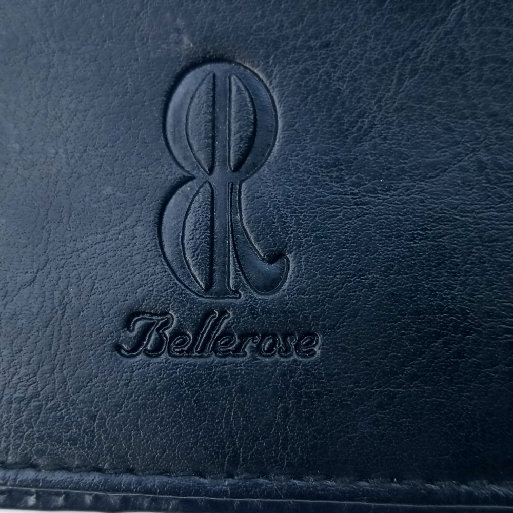 BelleRose women's wallet flap black